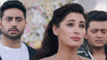 HouseFull 3 (2016) Bollywood Hindi Full Movie BluRay ESub screenshot