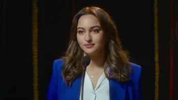  Nikita Roy 2025 screenshot